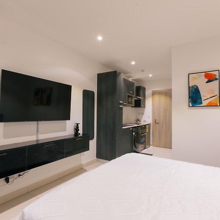 7 Minutes From The Airport - Chic Studio Accra Exteriér fotografie