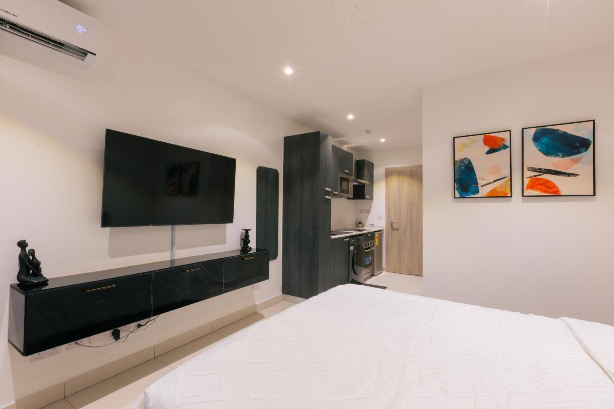 7 Minutes From The Airport - Chic Studio Accra Exteriér fotografie